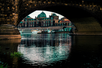 Wasserpegel der Elbe in Dresden sinkt langsam